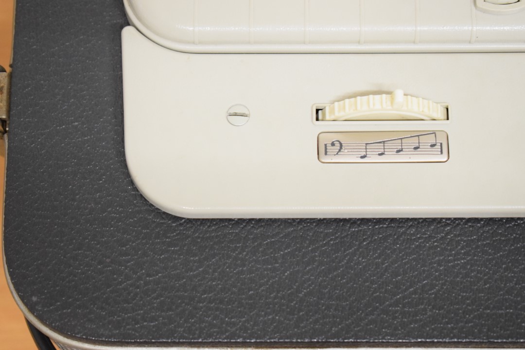 Telefunken Magnetophon 85 KL Tube Tape Recorder – Grey front