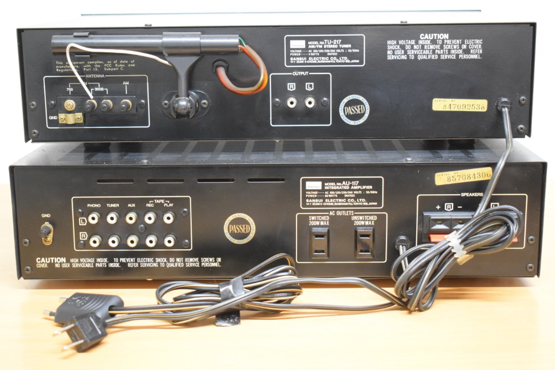 Sansui AU-117 Amplifier & Sansui TU-217 Tuner Stereo-Set