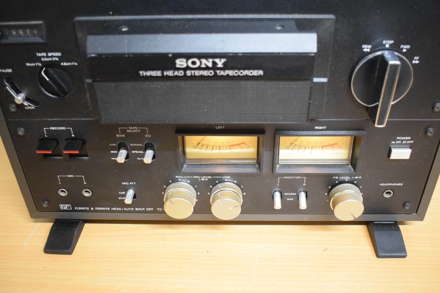 Sony TC-399 Feet set – 3D Reproduction
