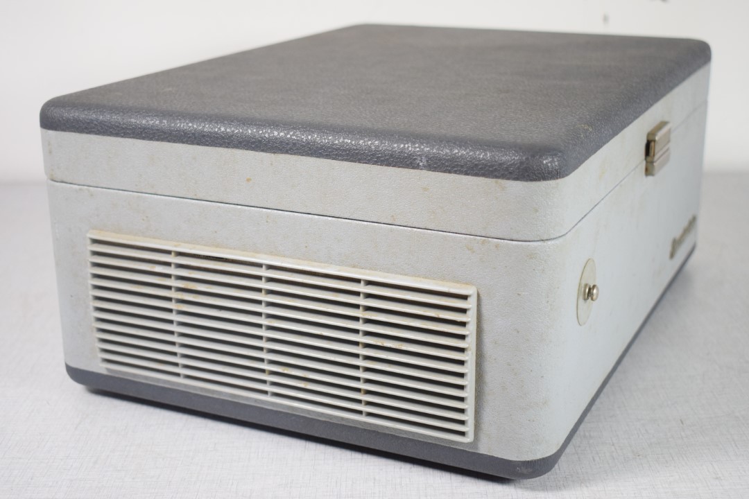 ERRES BO 604 Tube Tape Recorder ERRES BO 604 Tube Tape Recorder
