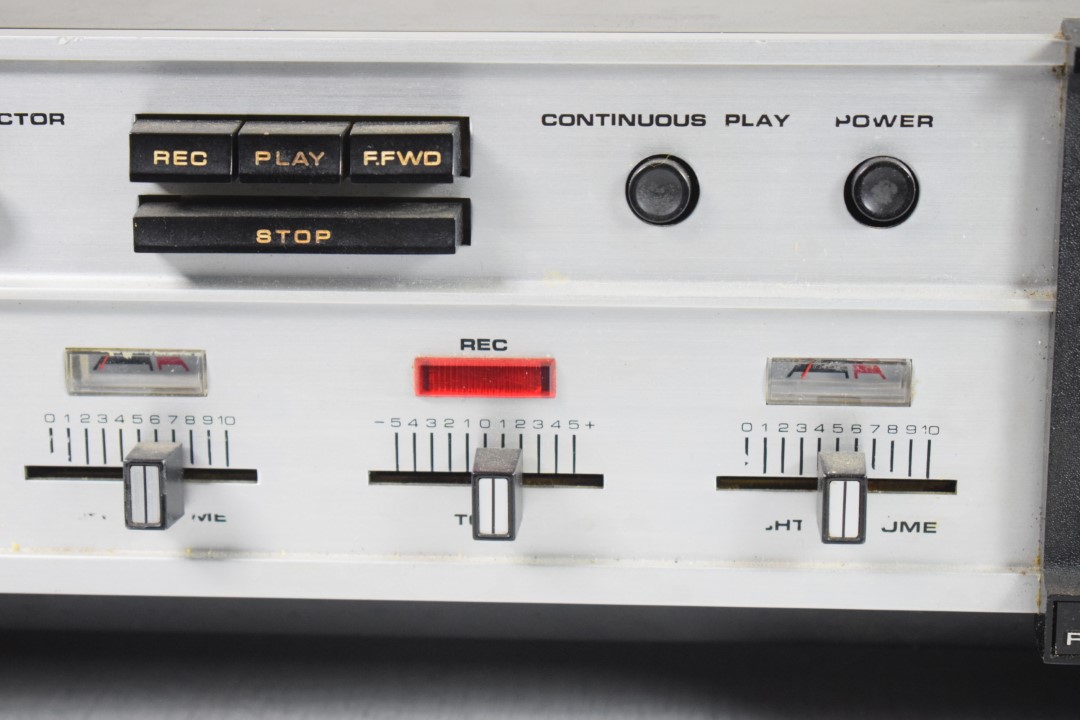 Akai CR-80T 8-Track Recorder & Tuner combination