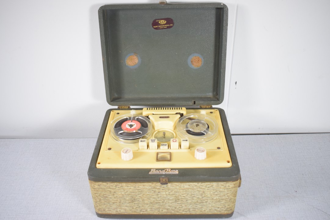 Elizabethan Bandbox Tube Tape Recorder