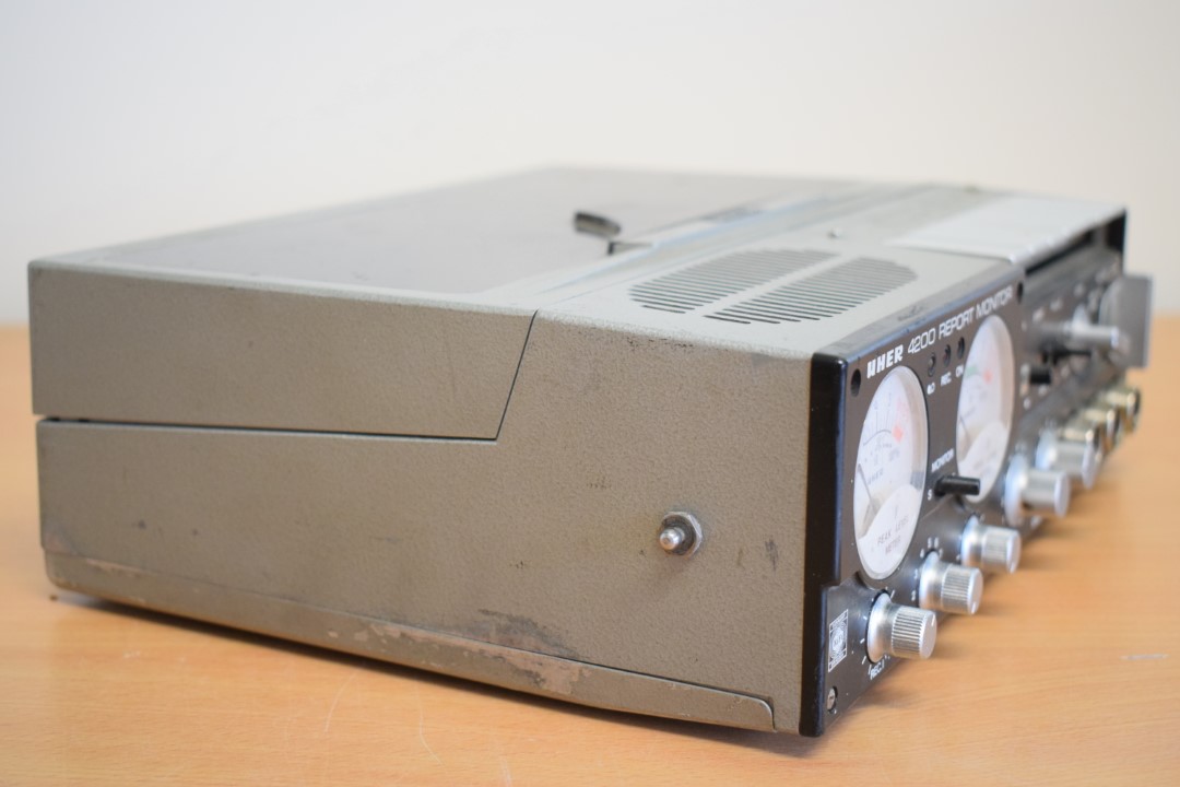 Uher 4200 Report Monitor Portable Tape Recorder