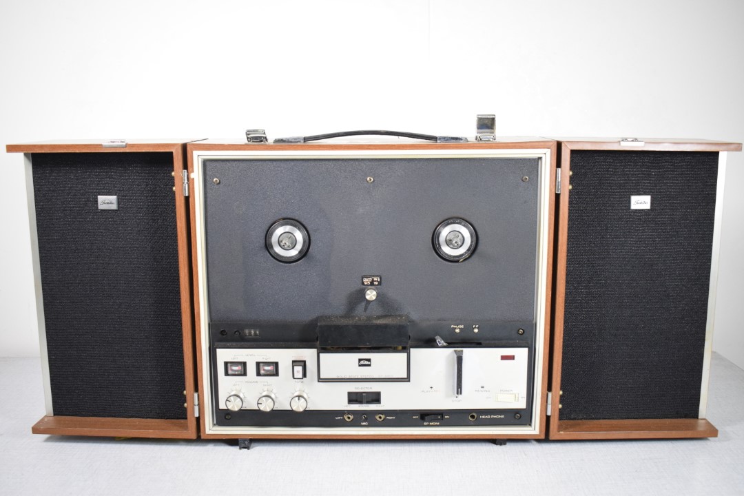 Toshiba GT-840S 4Track Stereo Tape Recorder 