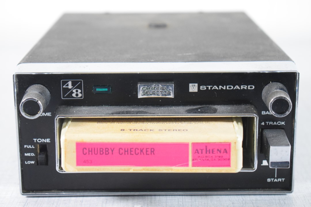 Standard SR-370 4Channel Auto 8Track Player & Radio 