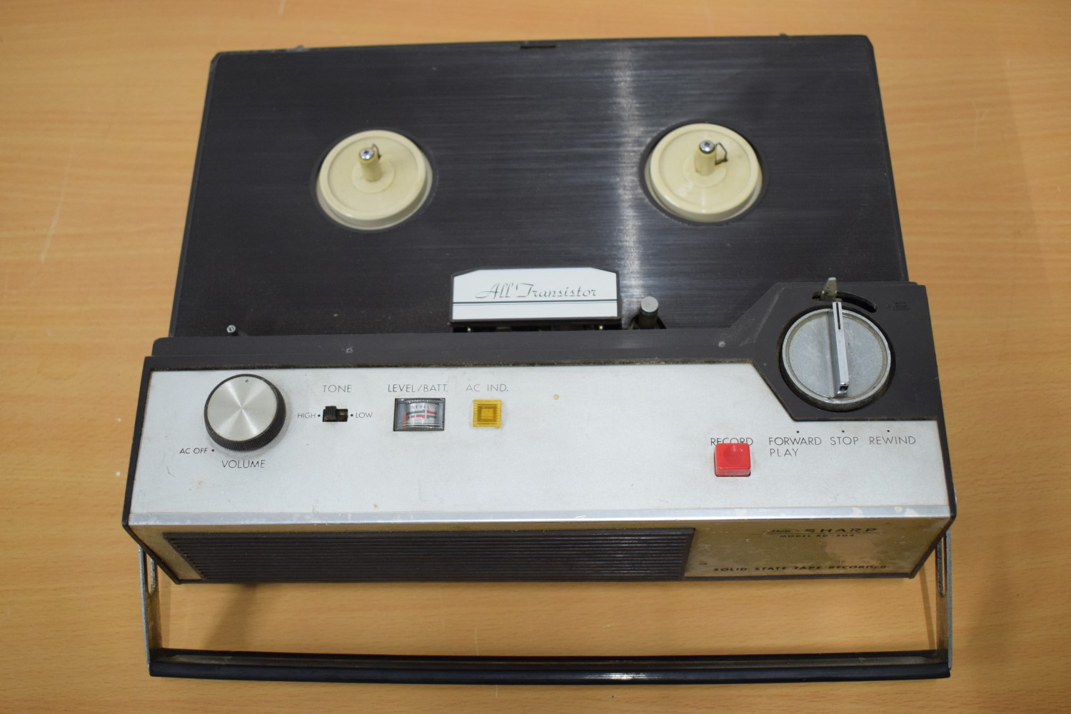 Sharp RD-504 Portable Tape Recorder