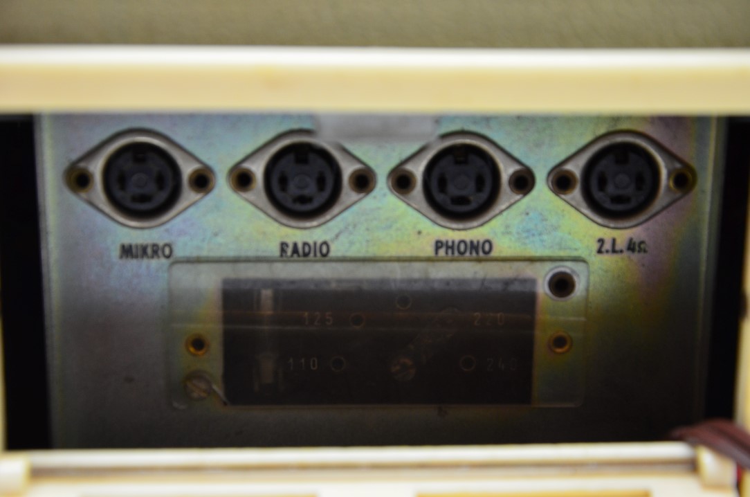 Saja M40 Tube Tape Recorder
