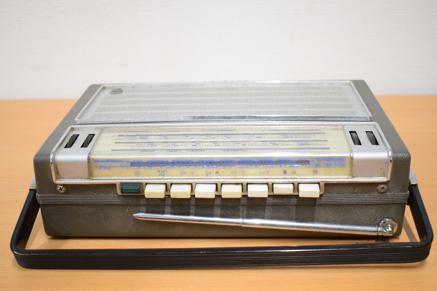 Philips L5W34T/01 Portable Transistor Radio 