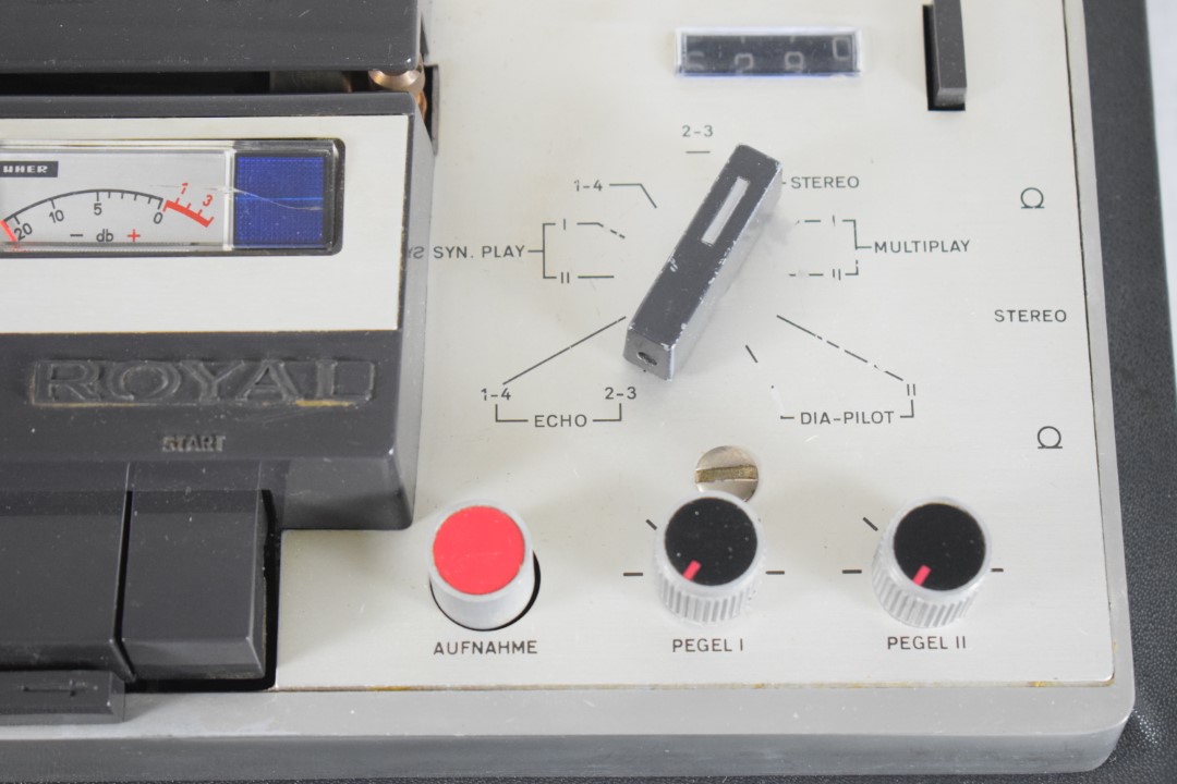 Uher Royal 784E Tape Recorder – 4track Uher Royal 784E Tape Recorder – 4track