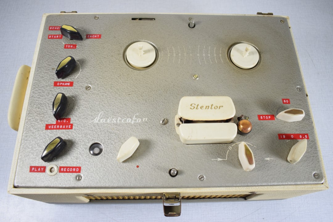 Stentor Maëstrofon (Fibax) Tube Tape Recorder Stentor Maëstrofon (Fibax) Tube Tape Recorder