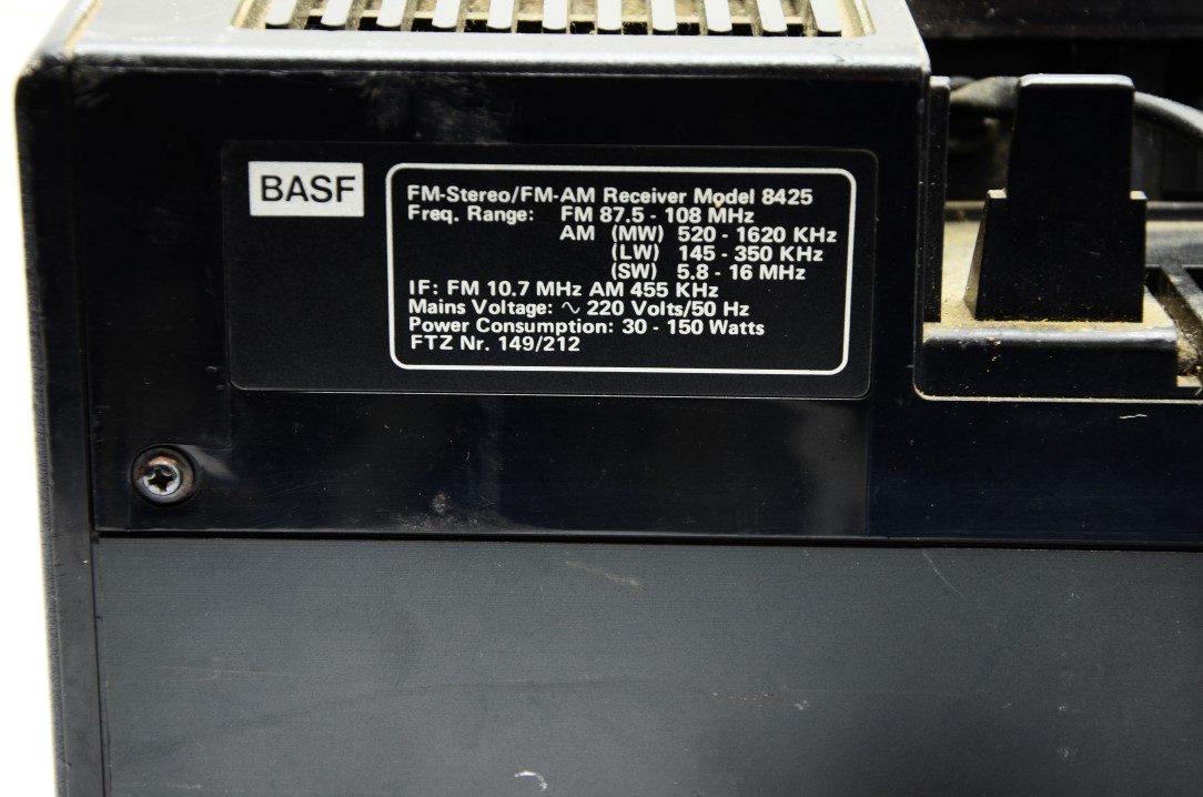 BASF 8425 Quadro 4Channel World Receiver