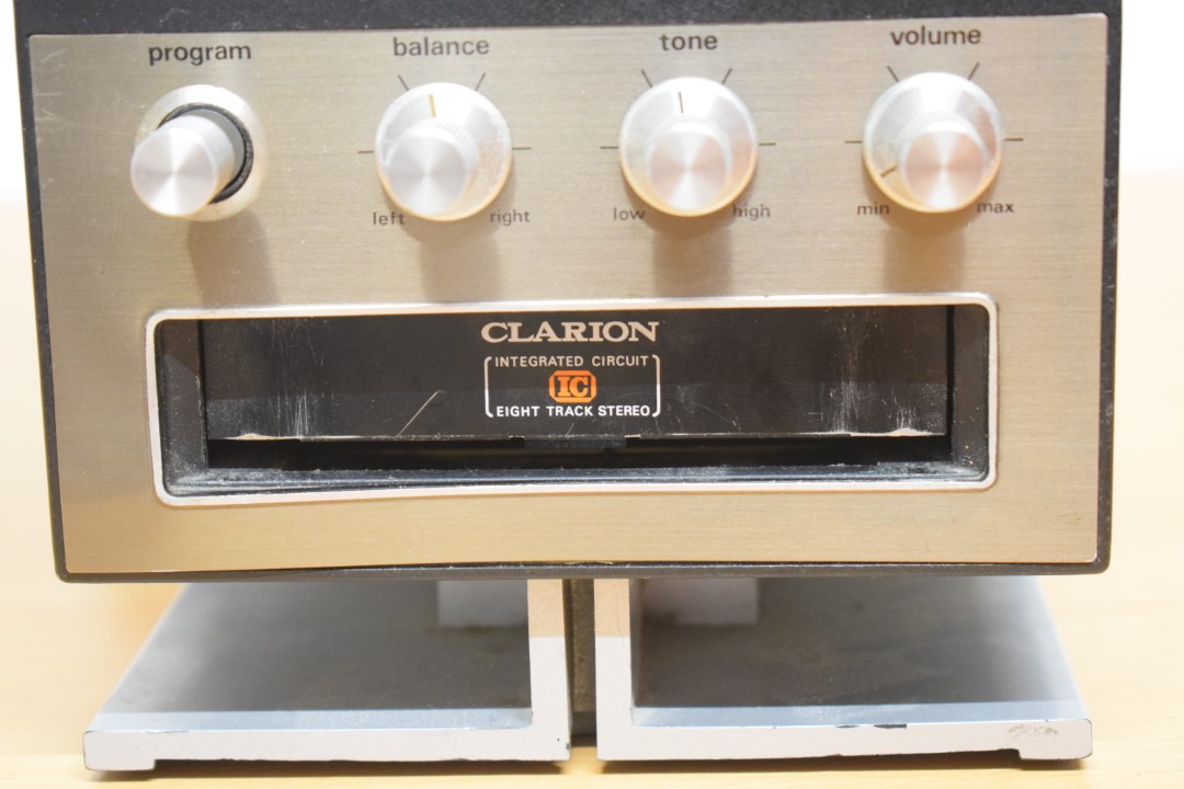 Clarion HE-206C 8-Track Player