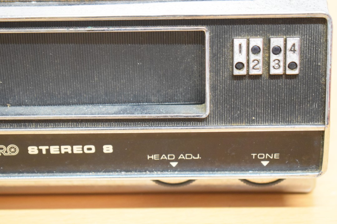 Metro Stereo 8 8Track Car Player
