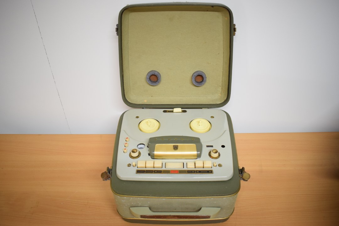 Grundig TK-16 Tape Recorder 