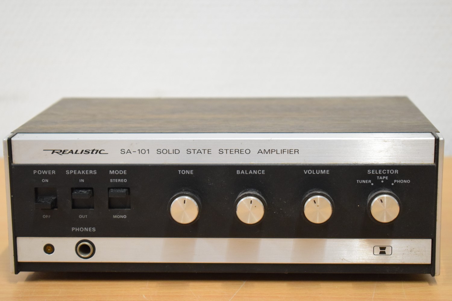 Realistic SA-101 Stereo Amplifier