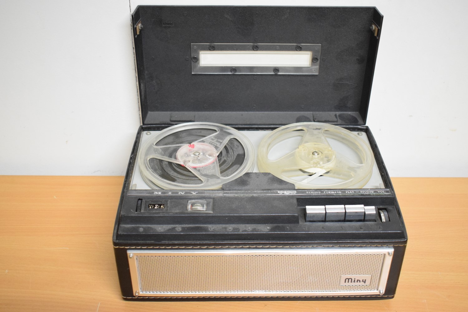 Miny Model TR-1001 Portable Tape Recorder Miny Model TR-1001 Portable Tape Recorder