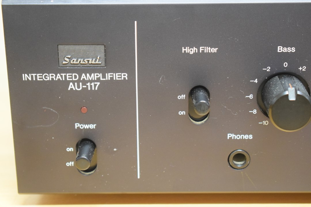 Sansui AU-117 Amplifier & Sansui TU-217 Tuner Stereo-Set