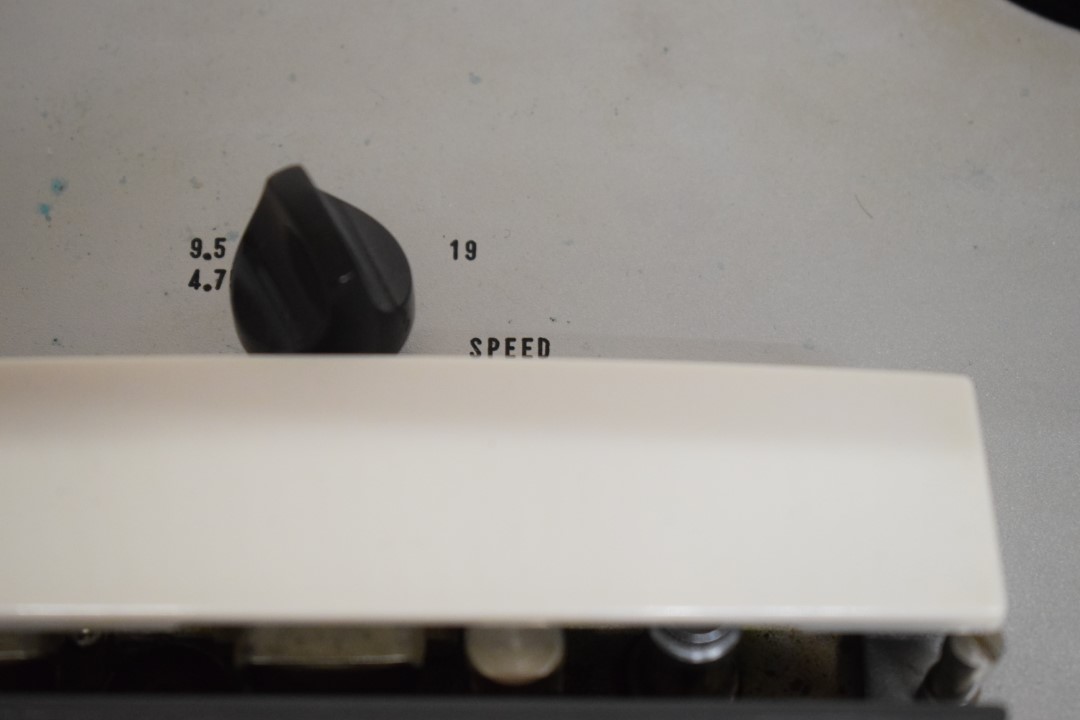 General FX420A (Fujitsu) Tube Tape Recorder – Number 1