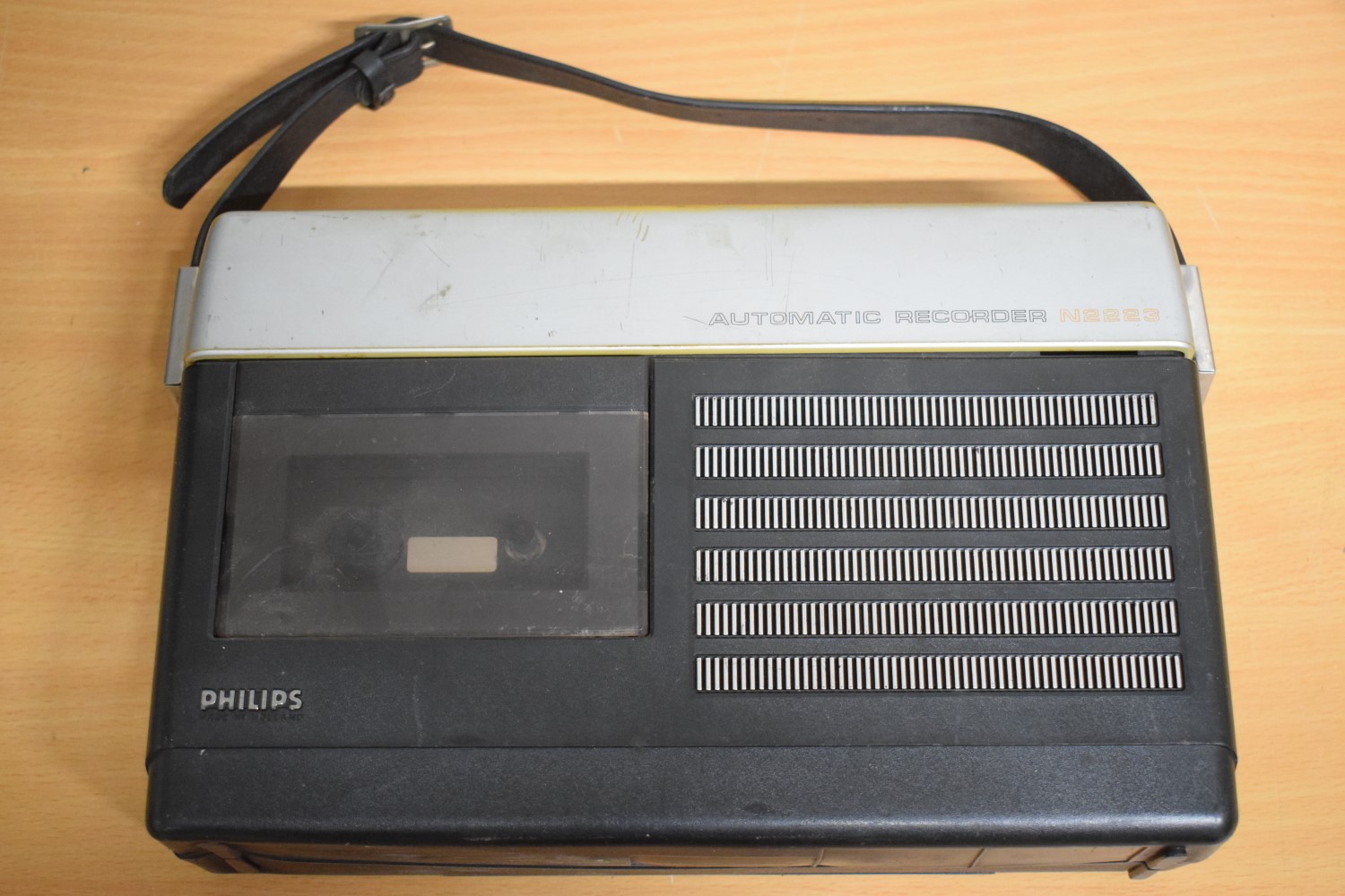 Philips N2223 Portable Cassette Deck