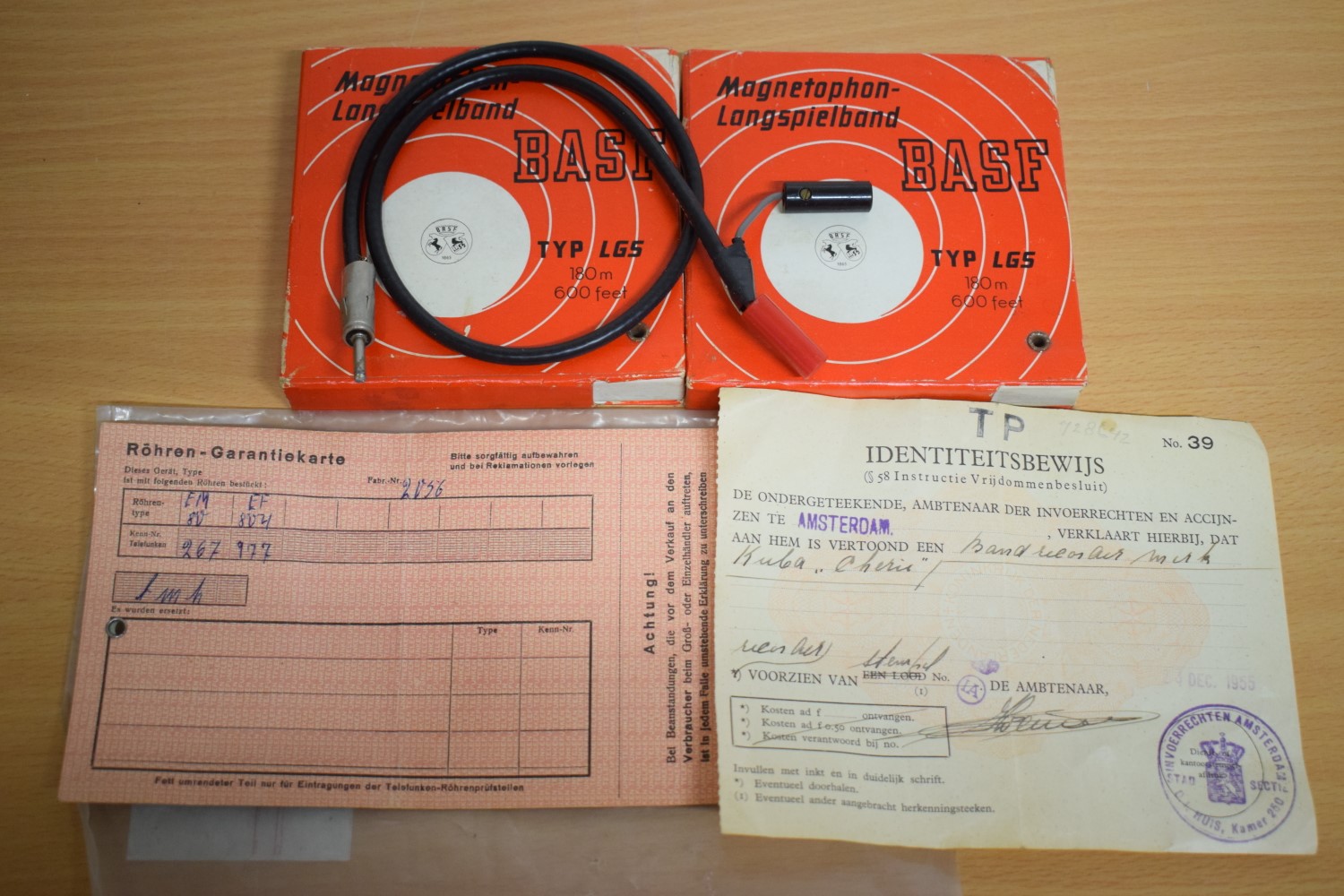 Kuba Cherie Tube Tape Recorder
