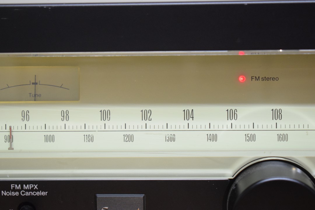 Sansui AU-517 Amplifier / TU-517 Tuner, including instruction manuals