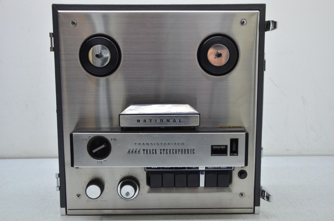 National RS-753 (Panasonic) Transistorized 4444 track stereophonic Tape Recorder