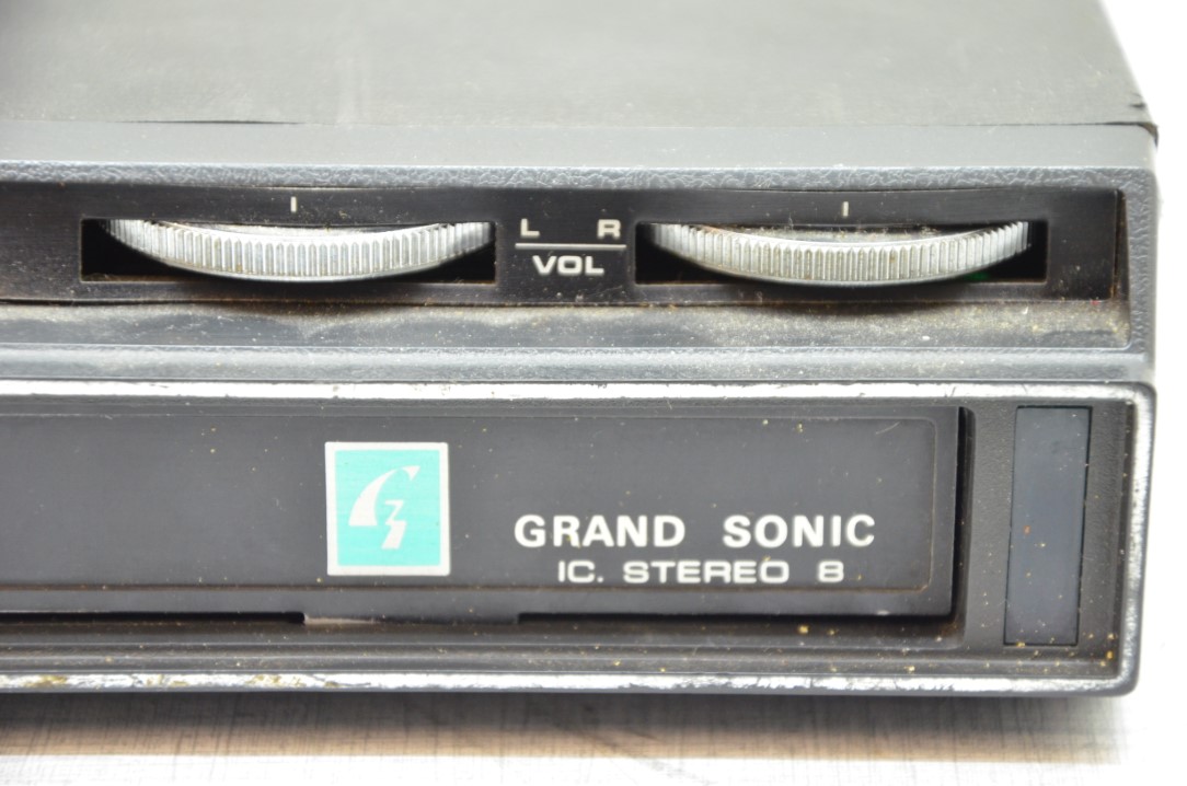Grand Sonic IC Stereo 8Track Car Player